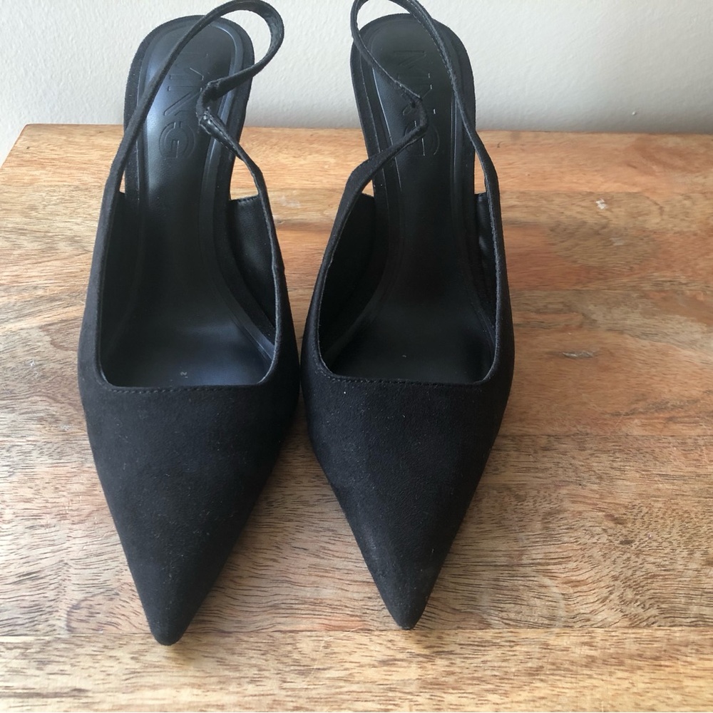 Mango Pointed-Toe Velvet Slingback Heels